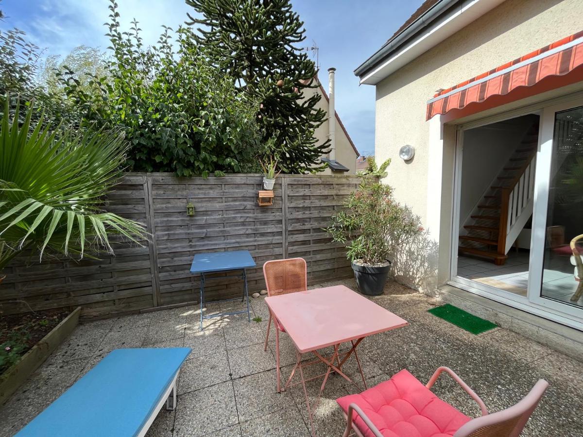 Maison Calme Avec Terrasse - Calypso ウイストルアム エクステリア 写真